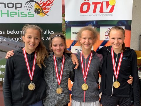 Die Doppel Finalisten: Emma, Emma Leitner, Johanna Hiesmair und Theresa Stabauer